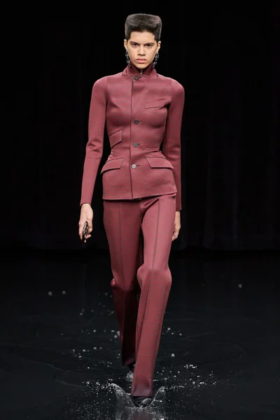Look 57